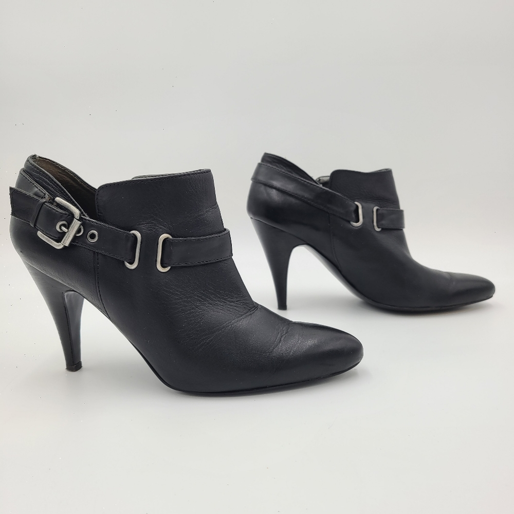 NINE WEST Sappheir Women Leather Ankle Stiletto Heel Pull On Dress Boot Shoe 8M